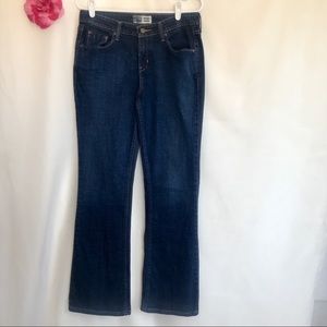 Levi's women's mid rise boot cut jeans A221